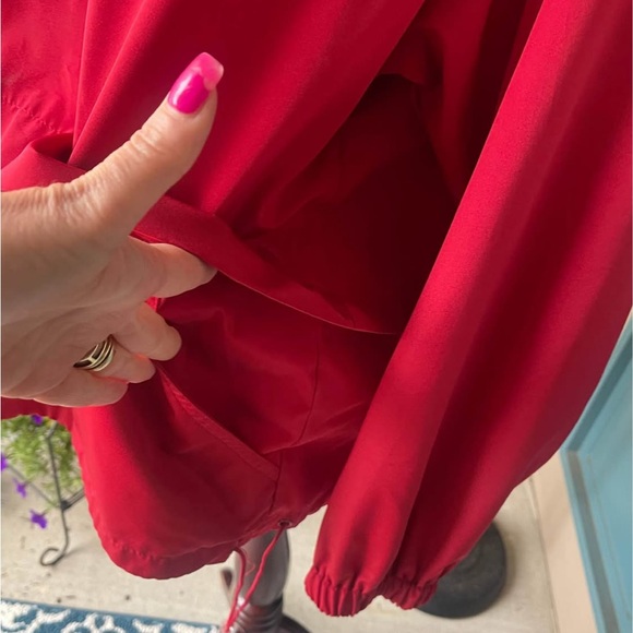Talbots Red Hooded Pullover Windbreaker Drawstring 1/4 zip Women’s Lg EUC - Picture 8 of 10